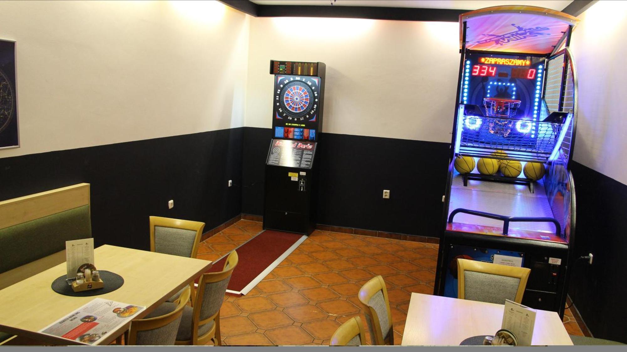 Penzion Raketa Bowling Opava Exteriér fotografie