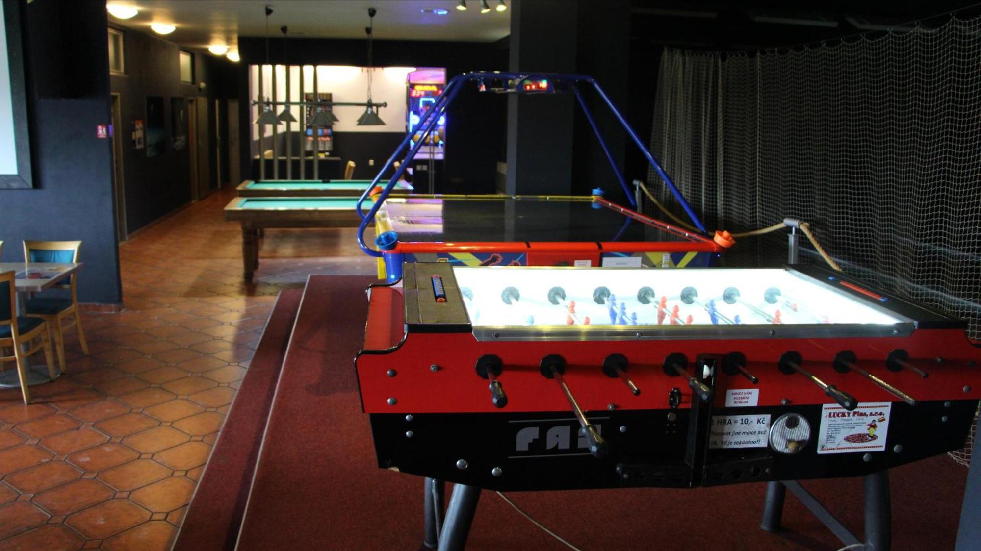 Penzion Raketa Bowling Opava Exteriér fotografie